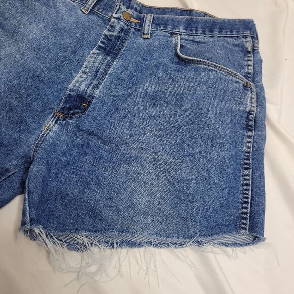 VINTAGE 90s Wrangler distressed cutoff jean shorts XXL - Picture 6 of 12